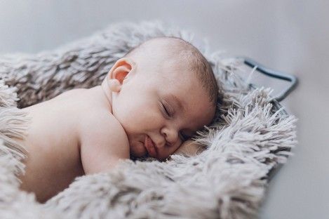 newborn-baby-fotoshooting-babyfotos-mannheim-ludwigshafen-natalie-schampaul-19.jpg