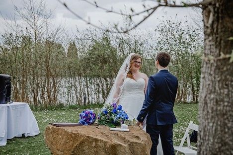 standesamt-hochzeit-standesamtliche-trauung-reportage-im-freien-natalie-schampaul-101.jpg