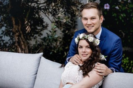 standesamt-portraits-hochzeit-vintage-blumenkranz-hochzeitsfotograf-natalie-schampaul-mannheim-17.jpg