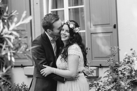 standesamt-portraits-hochzeit-vintage-blumenkranz-hochzeitsfotograf-natalie-schampaul-mannheim-4.jpg