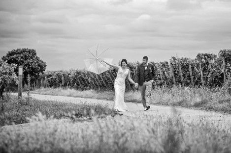 weinstrasse-pfalz-deidesheim-hochzeit-weinberge-weinlaube-brautpaar-hochzeitsfotos-fotoshooting-natalie-schampaul-25.jpg