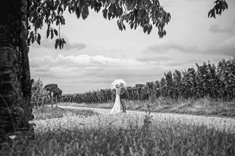 weinstrasse-pfalz-deidesheim-hochzeit-weinberge-weinlaube-brautpaar-hochzeitsfotos-fotoshooting-natalie-schampaul-28.jpg