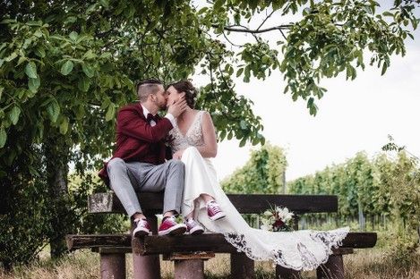 weinstrasse-pfalz-deidesheim-hochzeit-weinberge-weinlaube-brautpaar-hochzeitsfotos-fotoshooting-natalie-schampaul-31.jpg