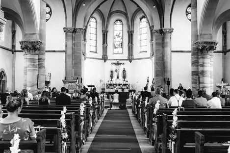 kirche-kirchliche-hochzeit-pfalz-hochzeitsreportage-trauung-hochzeitsfotografin-mannheim-natalie-schampaul-175.jpg