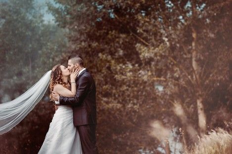 hochzeitsbilder-brautpaar-fotos-fotoshooting-hochzeit-brautpaarshooting-56.jpg