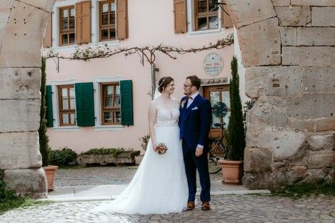 freinsheim-fotoshooting-hochzeit-altstadt-winzerhochzeit-winzer-heiraten-hochzeitsfotografie-natalie-schampaul-1.jpg