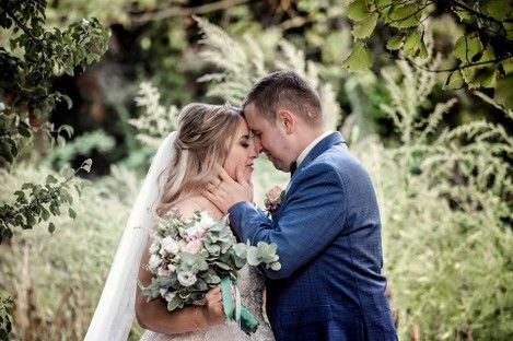 hochzeitsfotos-brautpaar-fotos-fotoshooting-hochzeit-brautpaarshooting-natalie-schampaul-28.jpg