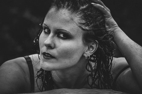 female-portrait-frauen-portraits-fotografie-fotoshooting-mannheim-natalie-schampaul-75.jpg