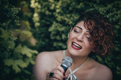 promo-fotoshooting-saengerin-merilisa-kuenstlerportraits-natalie-schampaul-4.jpg