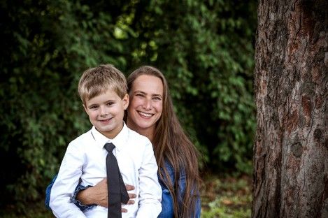 familienshooting-einschulung-erster-schultag-schulkind-fotoshooting-mannheim-ludwigshafen-natalie-schampaul-13.jpg