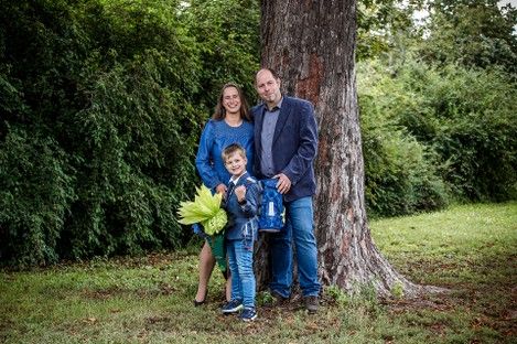 familienshooting-einschulung-erster-schultag-schulkind-fotoshooting-mannheim-ludwigshafen-natalie-schampaul-6.jpg