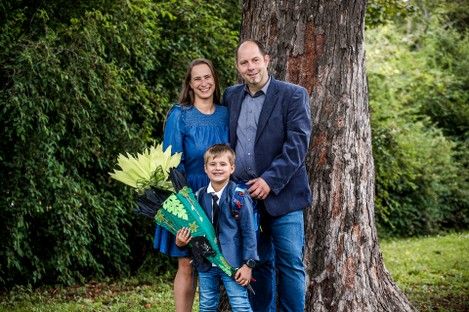 familienshooting-einschulung-erster-schultag-schulkind-fotoshooting-mannheim-ludwigshafen-natalie-schampaul-9.jpg
