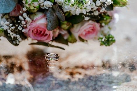 brautstrauss-ringbilder-hochzeit-ringe-blumen-ideen-natalie-schampaul-41.jpg
